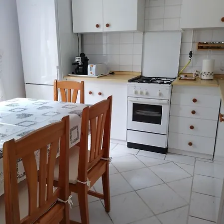 Eva Vendeghaz Holiday home Tata